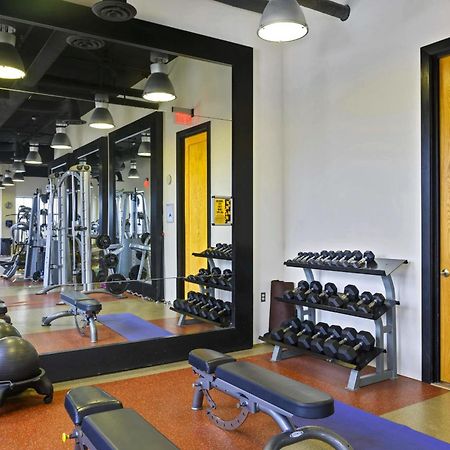 Upscale Comfort Next To Metro And Dining 阿林顿 外观 照片